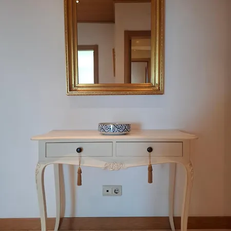 Haven In - Exquisite Floor With Air Conditioning, 7 Meters Balcony To The Longest Waterfront In Lisboa