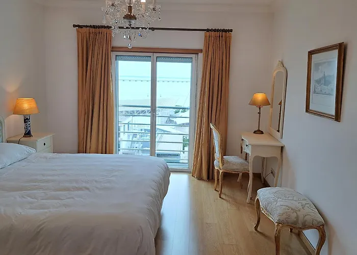 Haven In - Exquisite 15th And Floor With Elevators, Parking And An Incredible View From The 7 Meters Balcony To The Longest Waterfront In شقة Lisboa