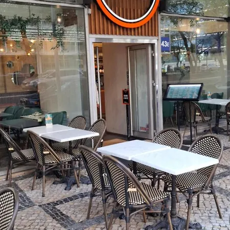 Haven In - Exquisite Floor With 7 Meters Balcony To The Largest Riverfront In * Lisbon
