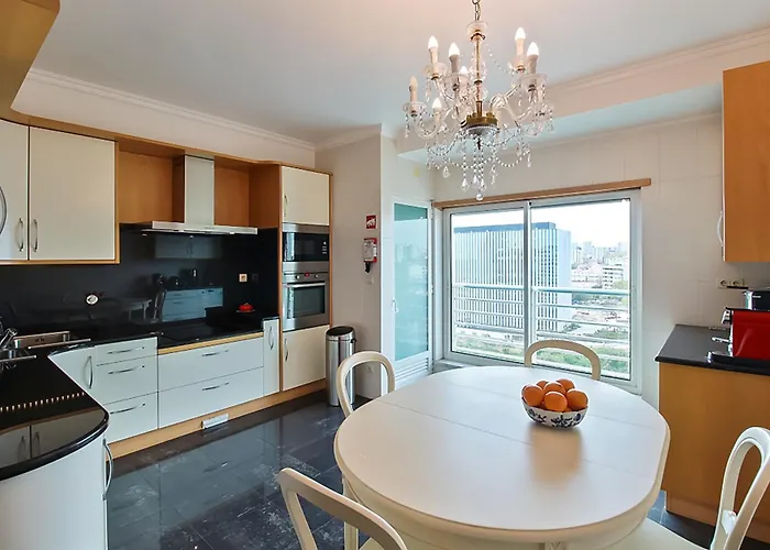 Haven In - Exquisite 15th And Floor With Elevators, Parking And An Incredible View From The 7 Meters Balcony To The Longest Waterfront In アパート *